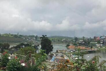 تختخواب و صبحانه Misty Paradise Of Lake Gregory