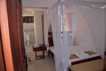 تختخواب و صبحانه Sheevys Bed N Breakfast