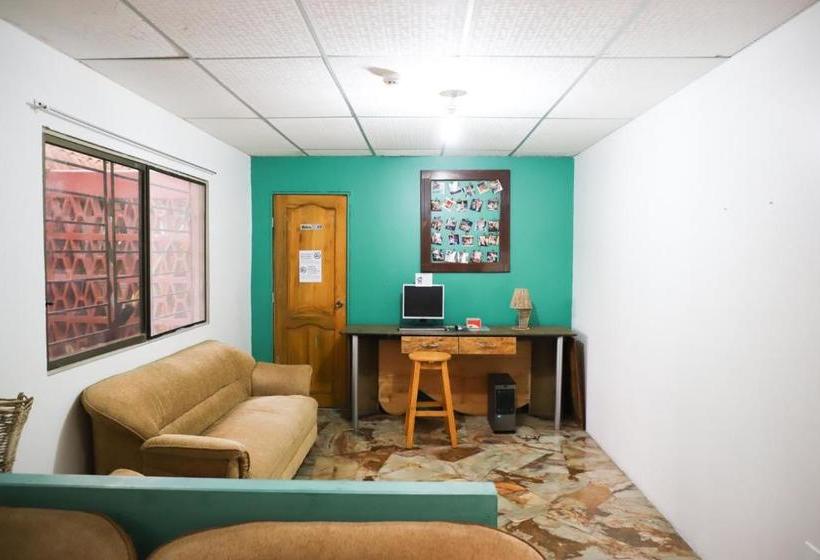 Hostel Nucapacha