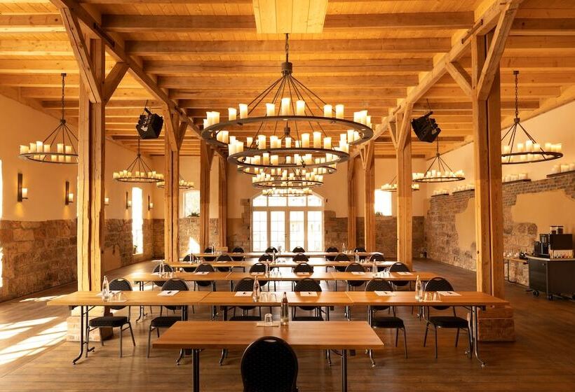 فندق Brunnenhaus Schloss Landau