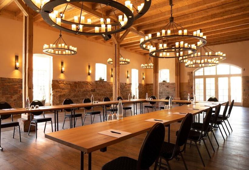 فندق Brunnenhaus Schloss Landau