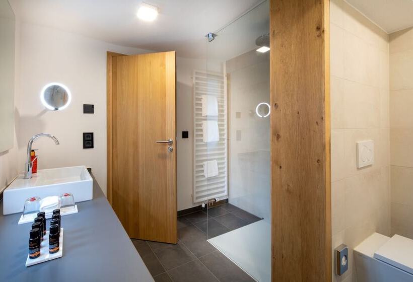 فندق Brunnenhaus Schloss Landau