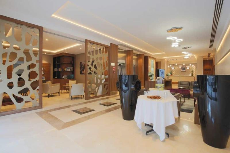 Lamaraz Hotels