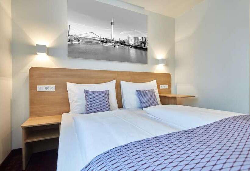 Mcdreams Hotel Düsseldorf City