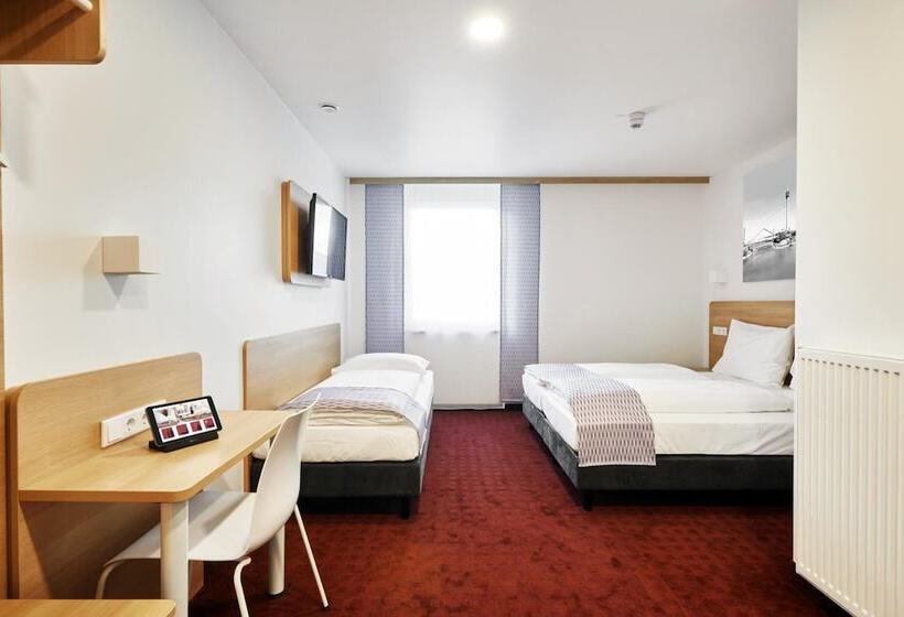 Mcdreams Hotel Düsseldorf City