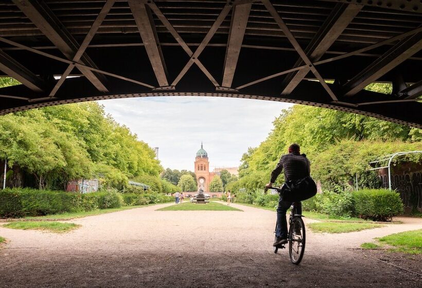 هتل Orania.berlin