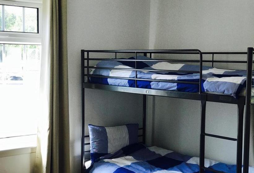 O Hostel