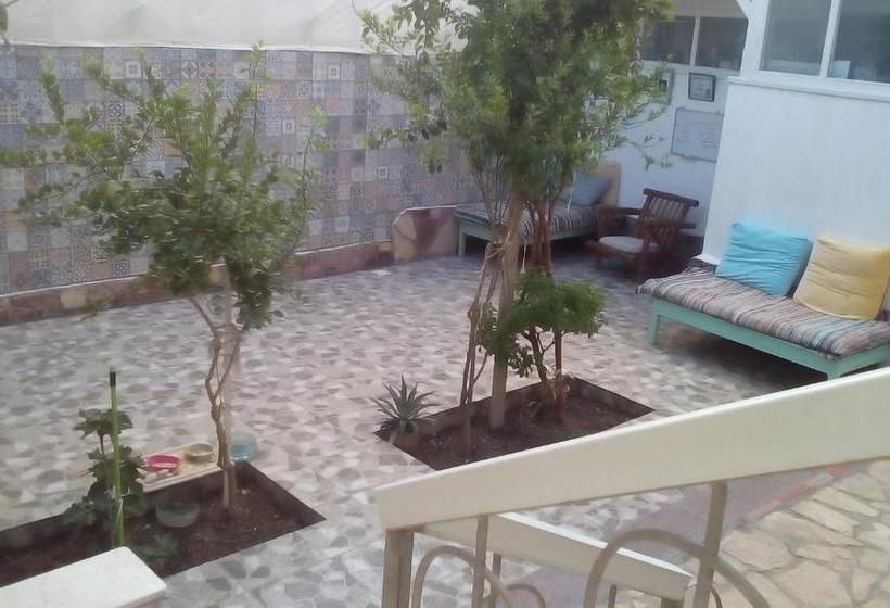 هاستل Tarbouche House Dahab