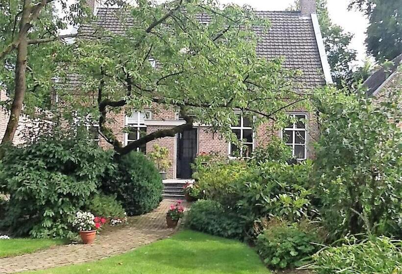Bed and Breakfast De Oude Pastorie