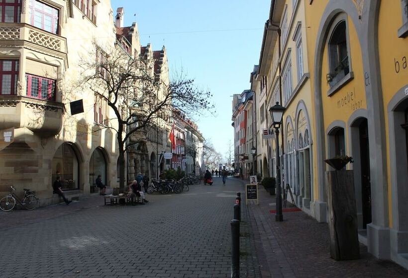 هتل Am Fischmarkt