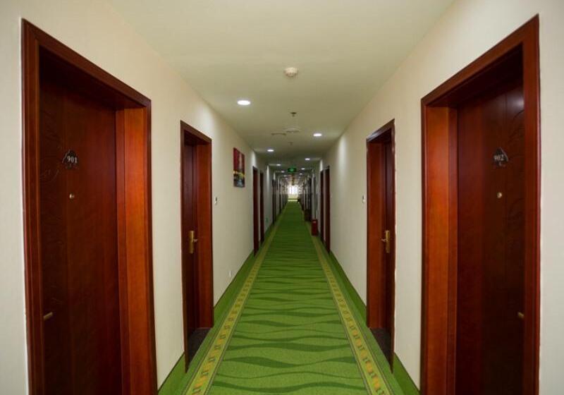 هتل Greentree Inn Qinhuangdao Railway Station Square Express