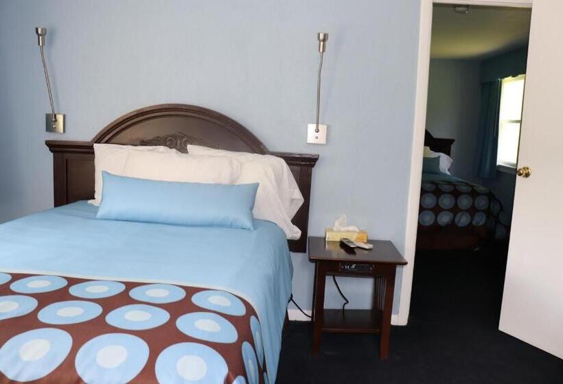 Hitching Post Country Motel