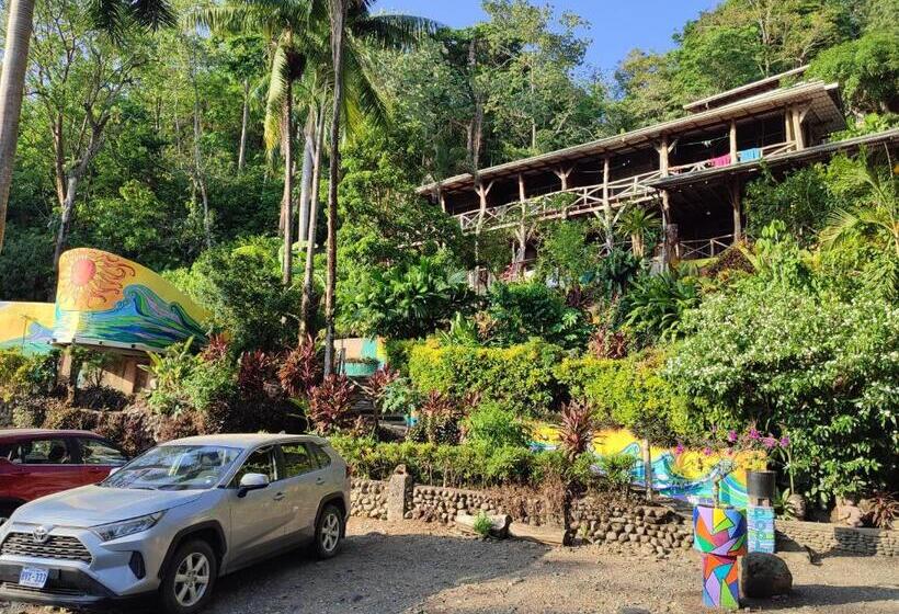 Hostel Plinio