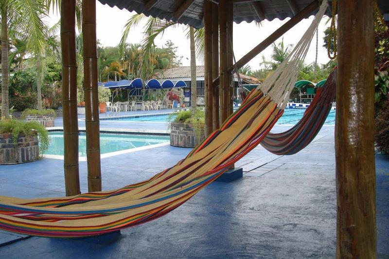 هتل Karlaká Calarcá Quindio   Eje Cafetero