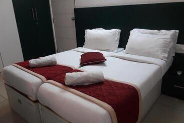 Fotos del hotel Sap Golden Grande Electronic City:  13