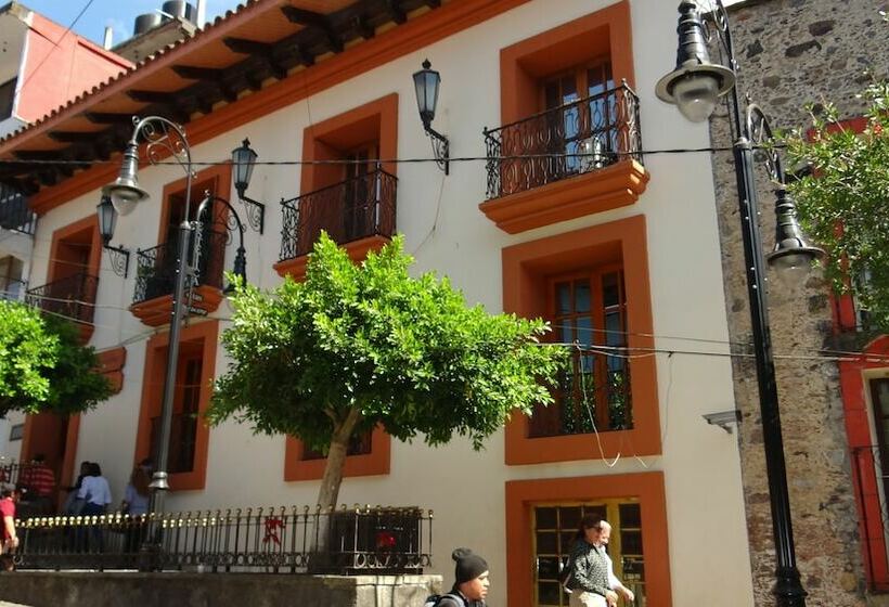هتل Villa De Cortez