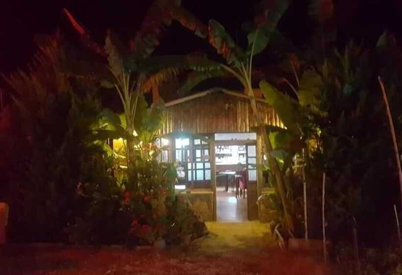 בית מלון כפרי Nostalgia World