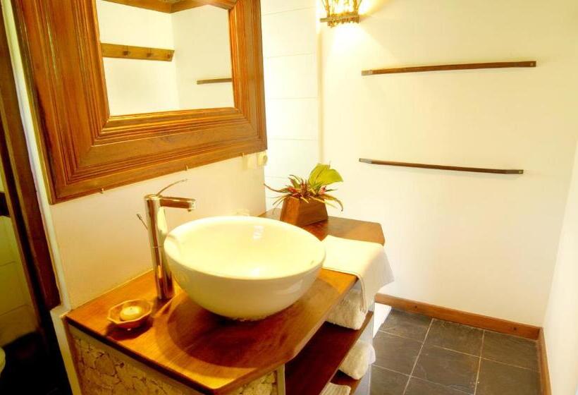 استراحتگاه Samaria Lodge