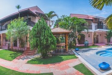 Amour Resort