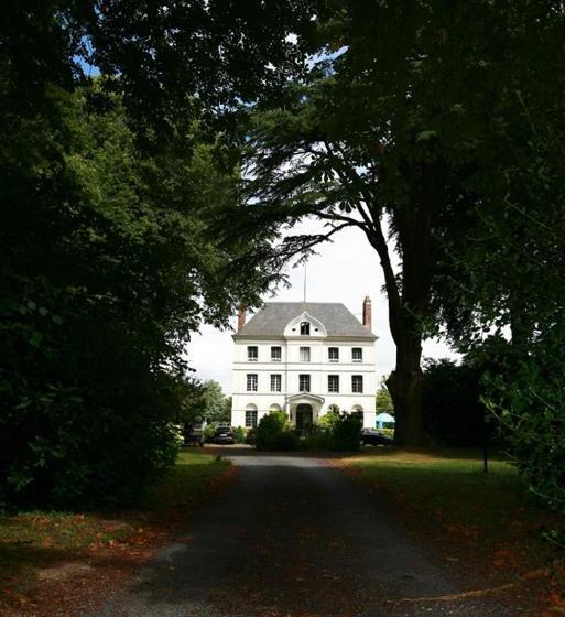 민박 Le Domaine Du Lieu Athan ,réservé Aux Adultes