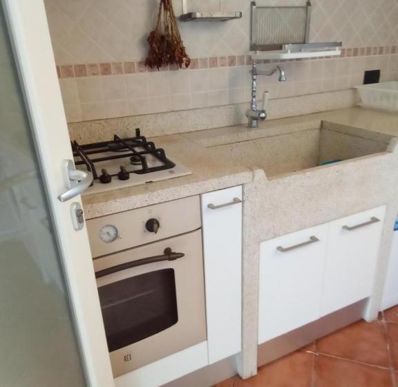 مبيت وإفطار Rescio's Rooms