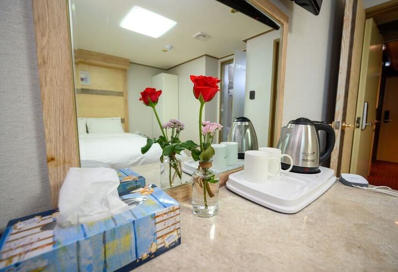Daeyoung Hotel Myeongdong