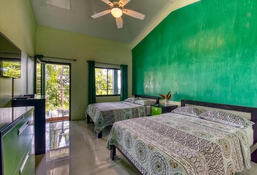 هتل Casa Conley Del Mar