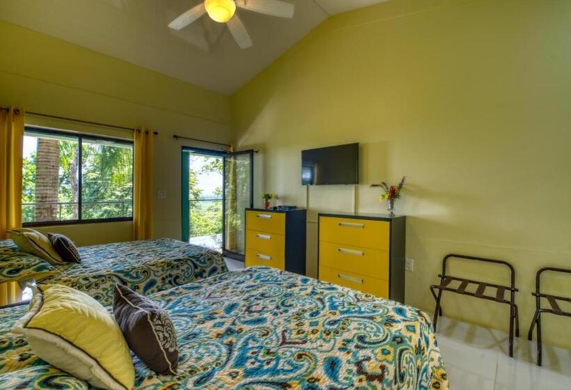هتل Casa Conley Del Mar