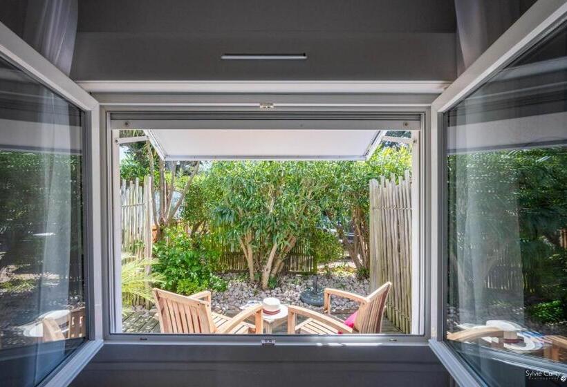 ホテル La Roseraie