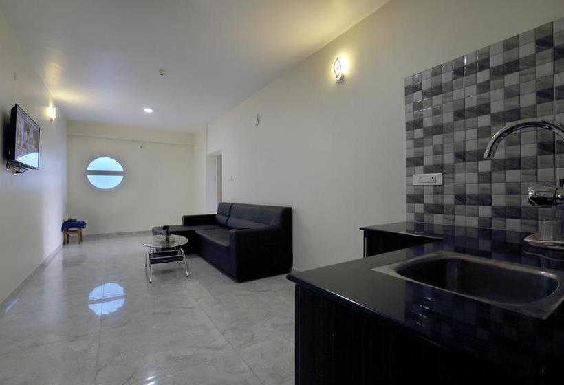 هتل Pine Hill Suites