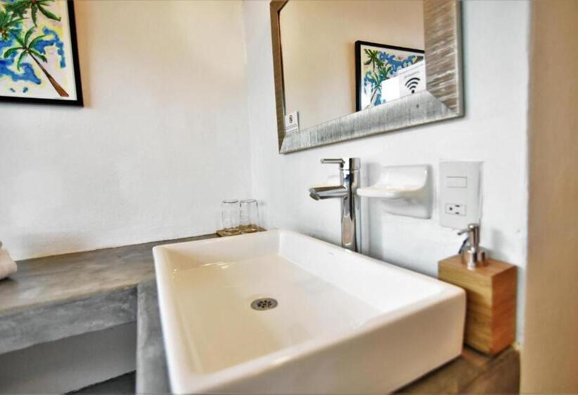 هتل Vista Oceana Sayulita