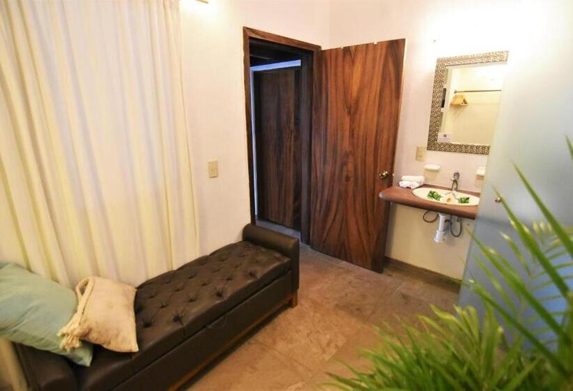 هتل Vista Oceana Sayulita
