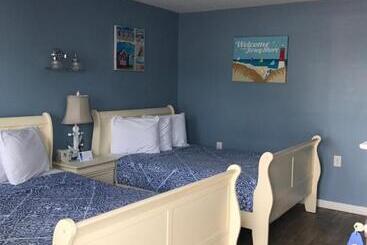 Pelican Point Motel
