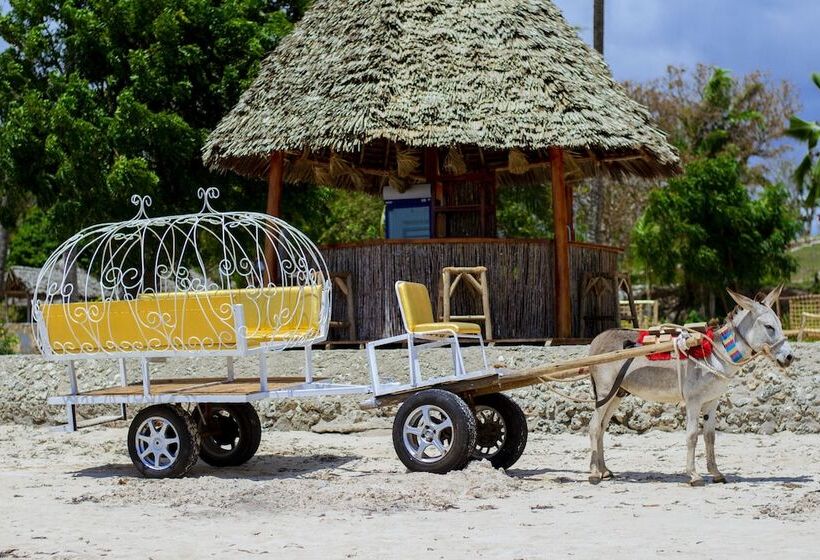منتجع Antonio Beach Hotel And Spa