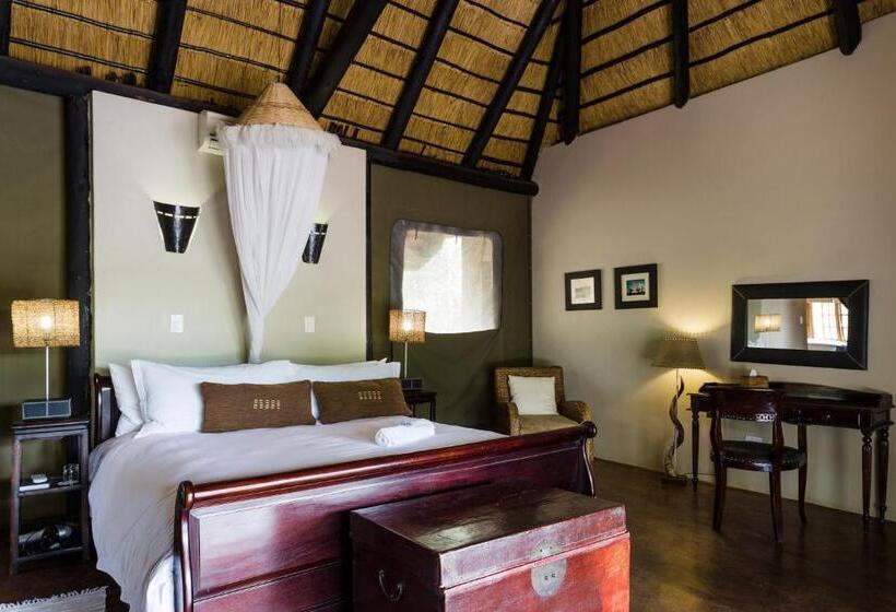 Курорт Monate Game Lodge