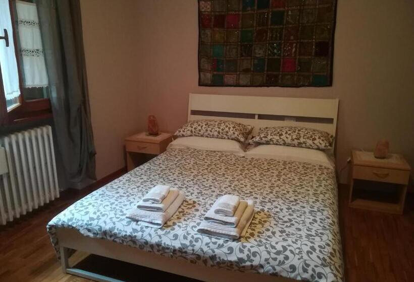 تختخواب و صبحانه Home Meditamondo