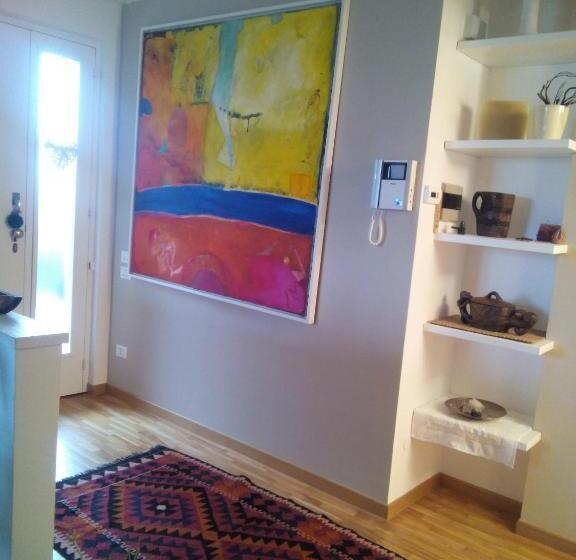 تختخواب و صبحانه Home Meditamondo