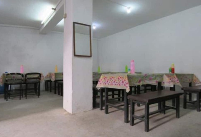تختخواب و صبحانه Friend S Guest  House