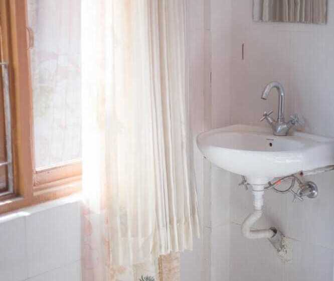 تختخواب و صبحانه Friend S Guest  House