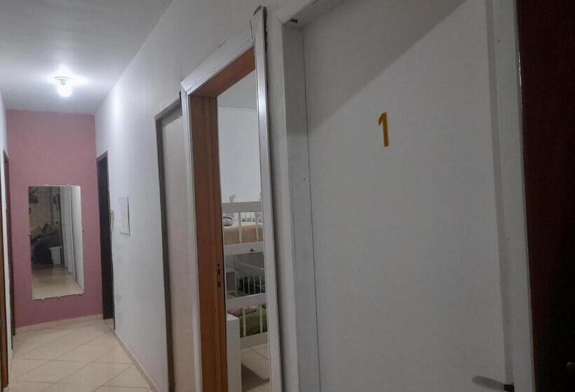 مبيت وإفطار Hostel Feel Home