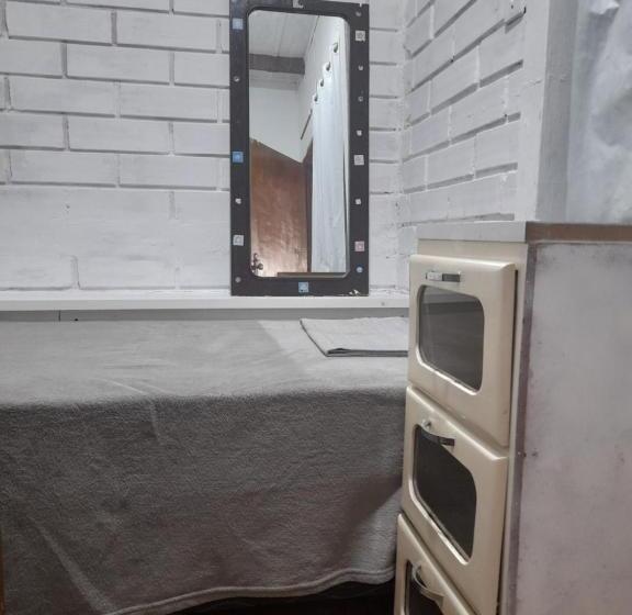 مبيت وإفطار Hostel Feel Home