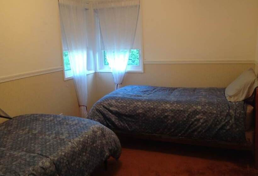 تختخواب و صبحانه Laurel S Cottage