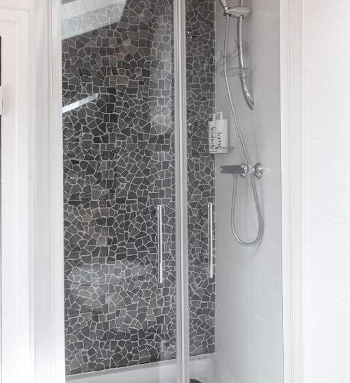 민박 Les Vestiges Du Jour