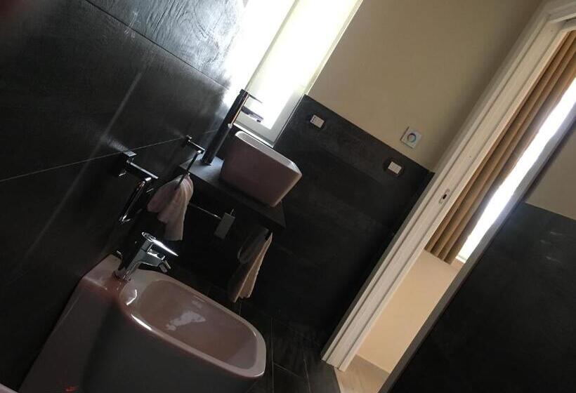 تختخواب و صبحانه Morra's Home