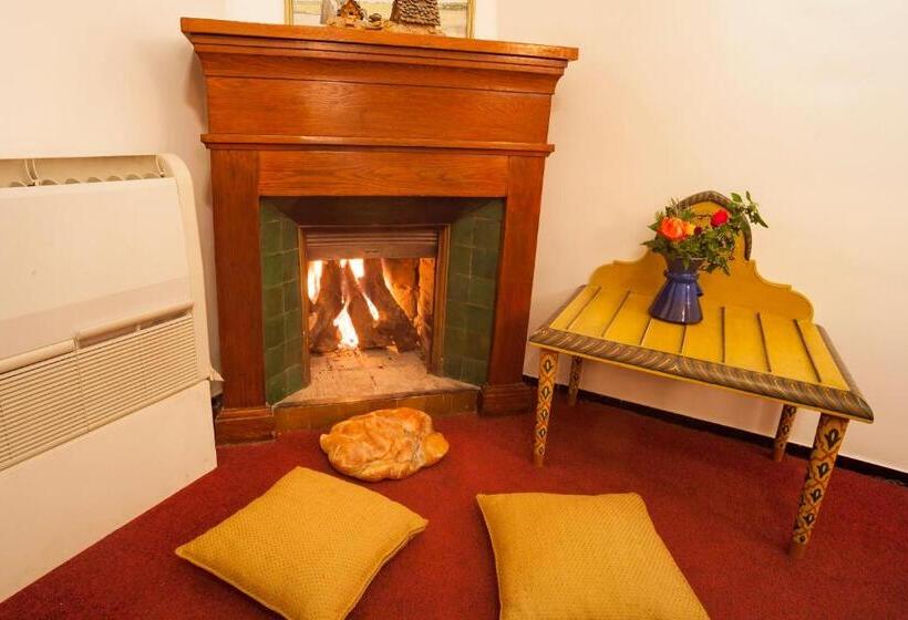 تختخواب و صبحانه Villa Pomme D'or