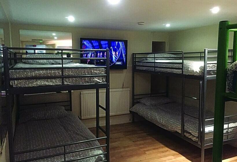 Bobby S Bunkhouse Hostel