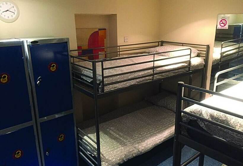 Bobby S Bunkhouse Hostel