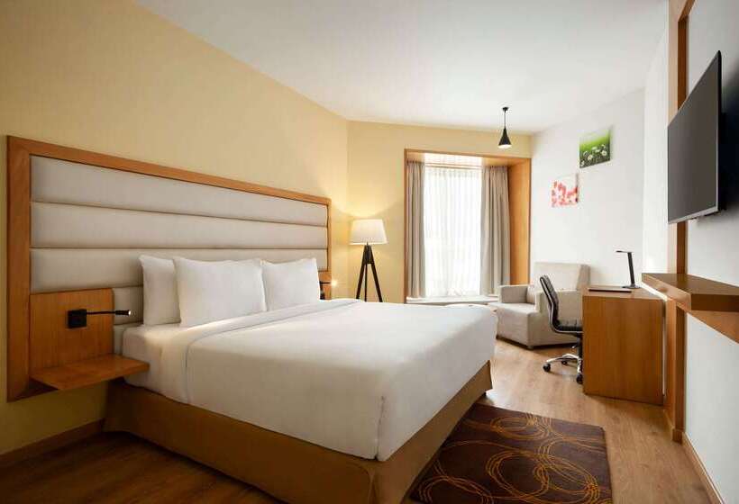 هتل Ramada By Wyndham Dehradun Chakrata Road