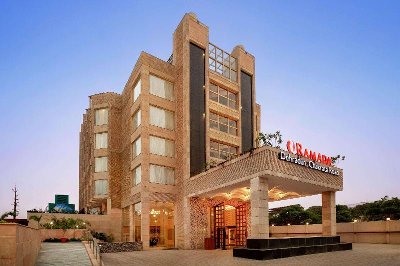 هتل Ramada By Wyndham Dehradun Chakrata Road