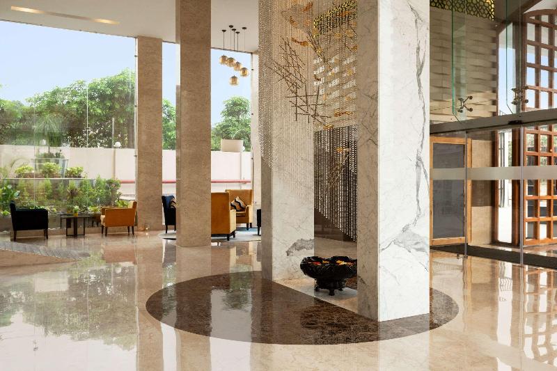 هتل Ramada By Wyndham Dehradun Chakrata Road